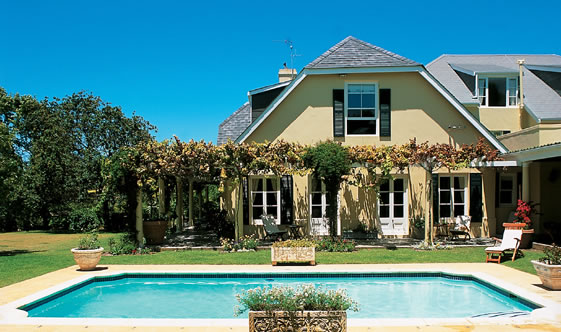 BrookHill, Constantia - Luxury self catering holiday villa to rent near Cape Town, South Africa.